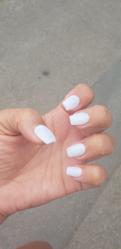 Chloe Nails