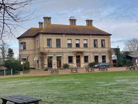 Thrigby Hall Wildlife Gardens