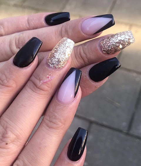 Helen’s Star Nails