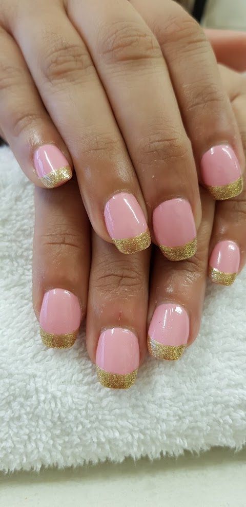 Magic Touch Nails & Beauty