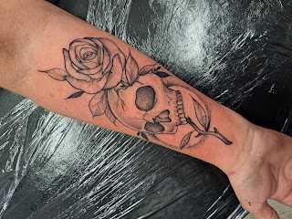 Ghost - Tattoo & Piercing