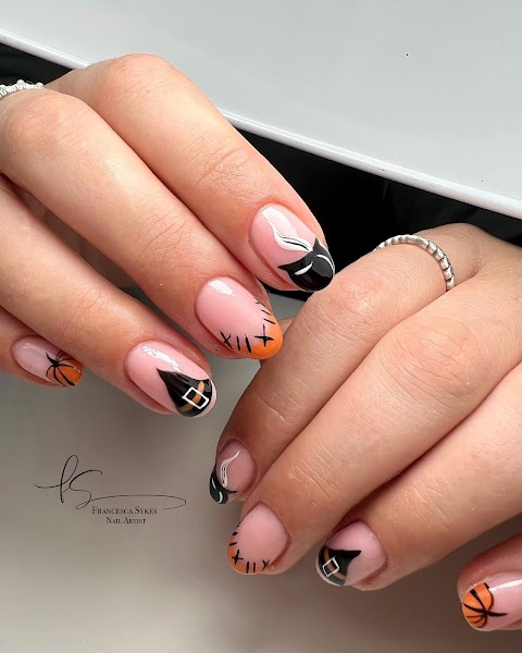 Francesca Sykes Nail Artist