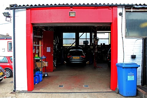 McCarthy Cars (UK) Ltd - Service Centre