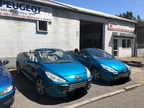 Lloyds Citroën - Peugeot Specialists