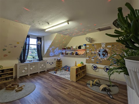 Magic Roundabout Nursery Bristol - Day Nursery and Preschool (3 months to 5 years old)