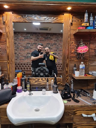 Zaza Barber