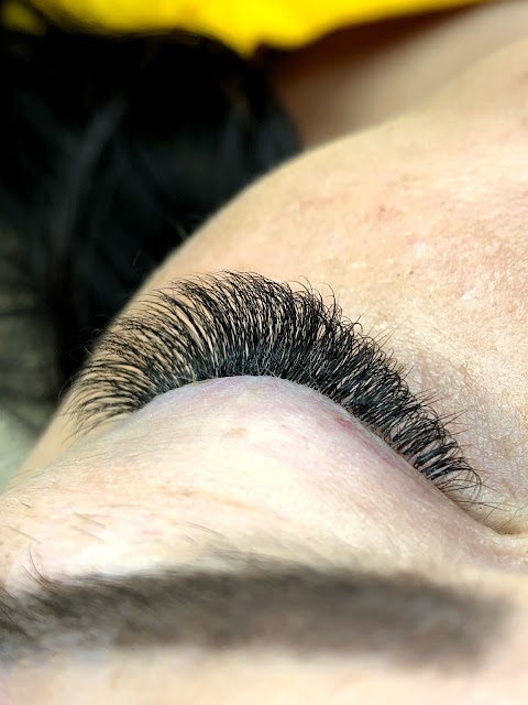 Bedford Lashes by Olga