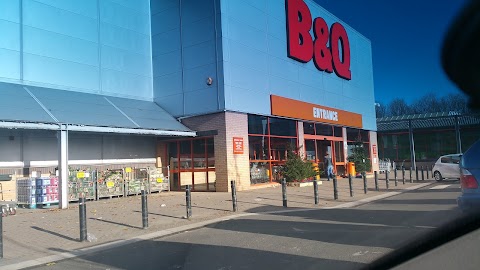 B&Q Cardiff Gate