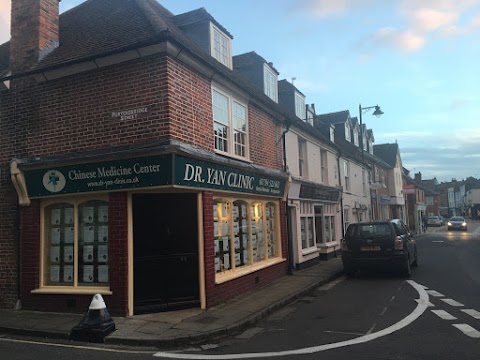 DR YAN CLINIC