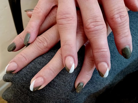 Classic Nails