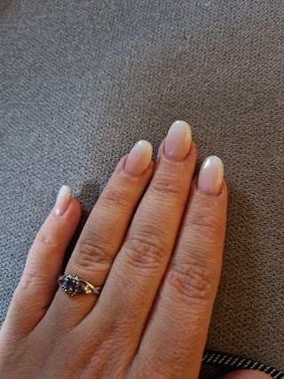 Nails By Le