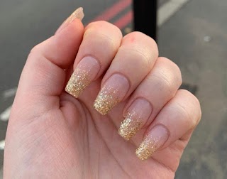 Glitter Nails & Beauty