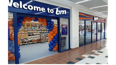 B&M Store