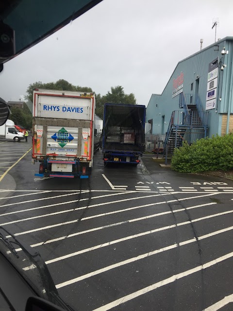 Parfetts Cash & Carry (Halifax)