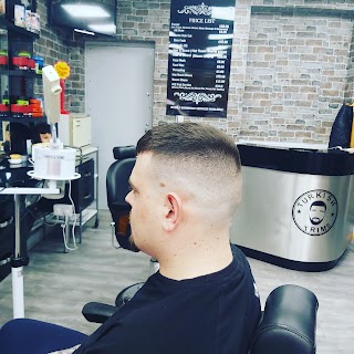 Turkish trims barber