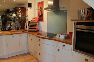 Appletree Kitchens (UK) Ltd