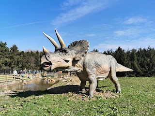 Hoo Zoo and Dinosaur World