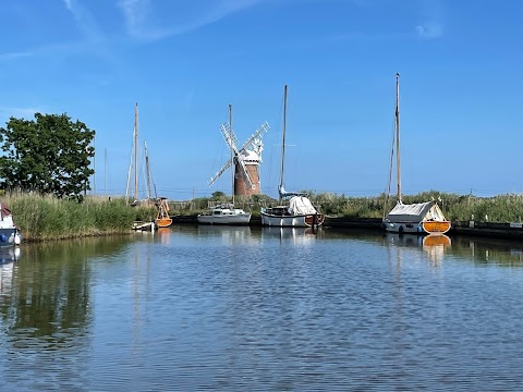 Ross' Wildlife Boat Trips