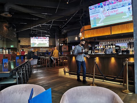 Westwood Sports Pub & Kitchen