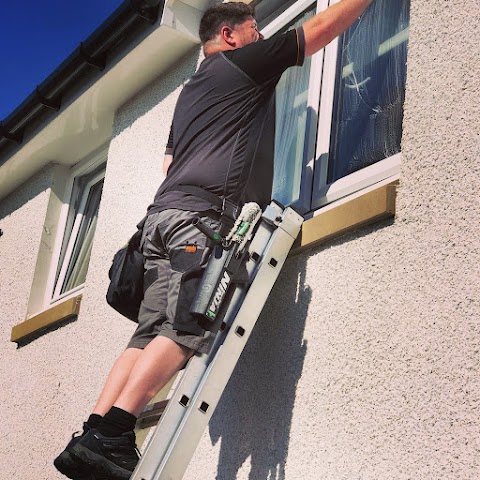 Clean And Clear Window Cleaning