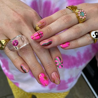 TRU nail art