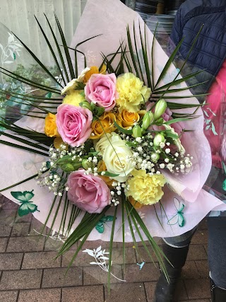 Lily & Ivy Flowers