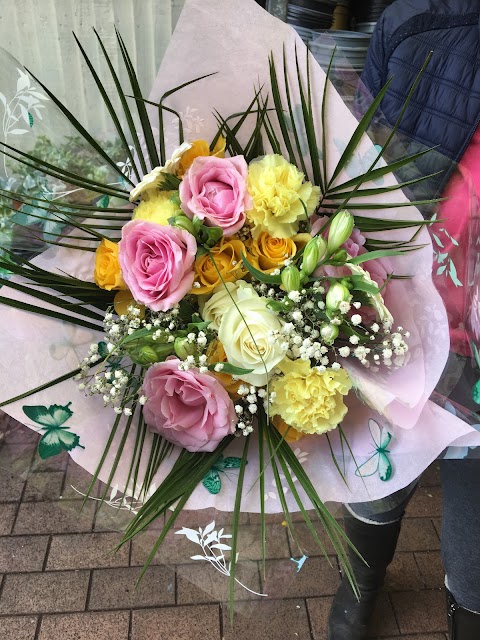 Lily & Ivy Flowers