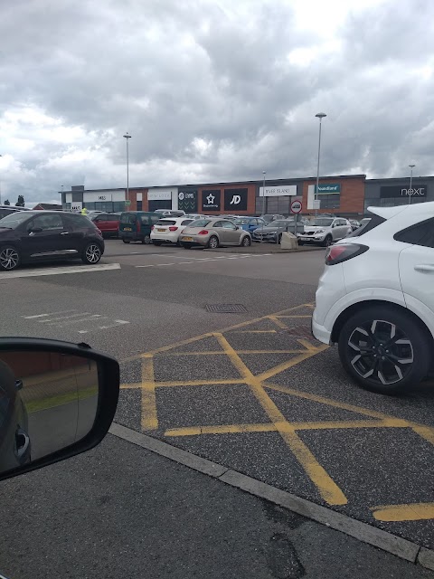 Halfords - Widnes