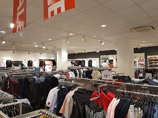 H&M