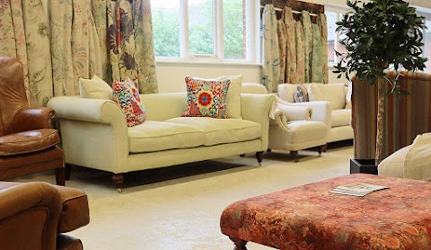 Sofas & Stuff - Henley