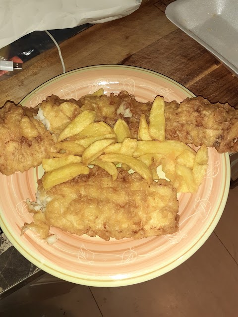 Feeley's Fish & Chip Shop / Pizzeria