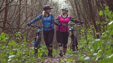 Zania Womens Mountain Bike Clothing