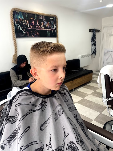 NR1 TURKISH BARBERS HAMILTON