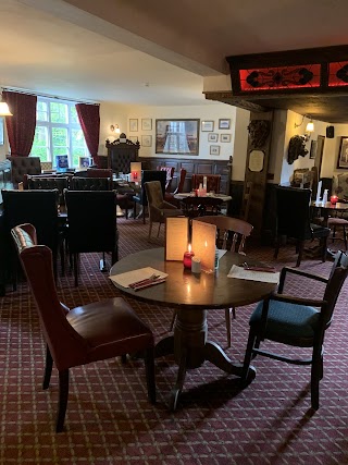 The Red Lion & Cellar Room