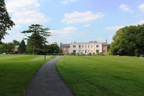 Leighton Park School