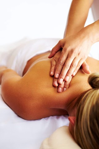 Alisa Beardmore Holistic Massage & Skincare Therapist
