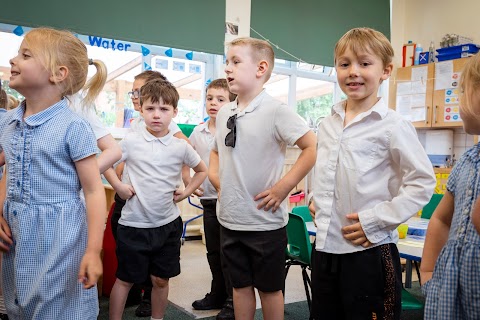 New Pastures Primary School - Lower School