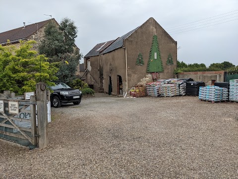 THE GARDEN BARN