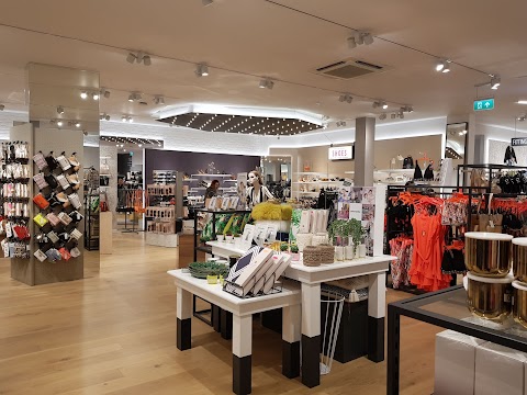 River Island Store