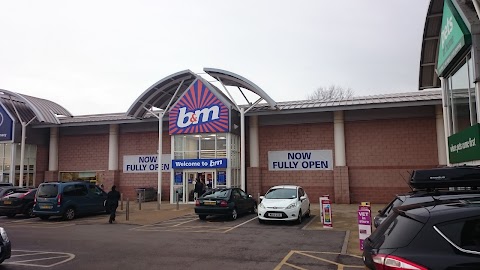 B&M Store