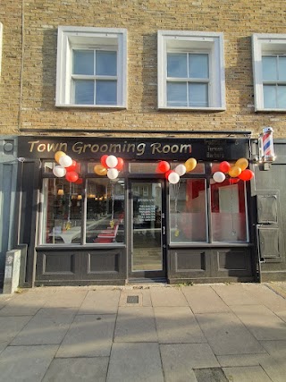 Town Grooming Room Barber