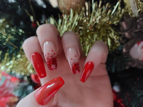 Naoimhs Nails