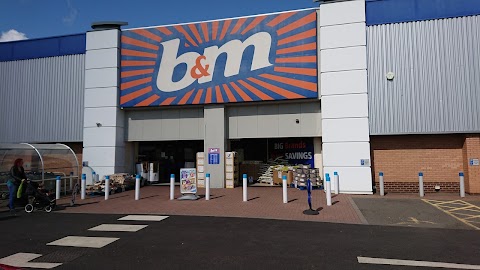 B&M Store