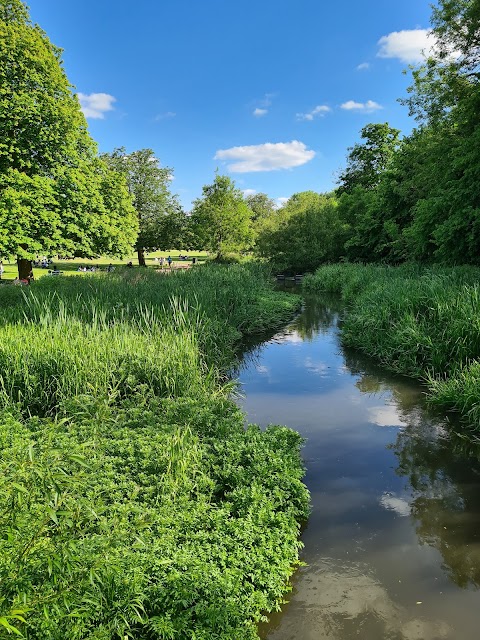 Cassiobury Park