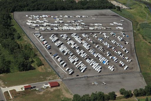 Friendly RV Outdoor Storage