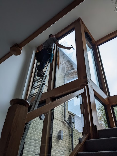 Crystal glass window cleaning