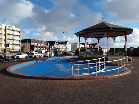 Victorian paddling pool