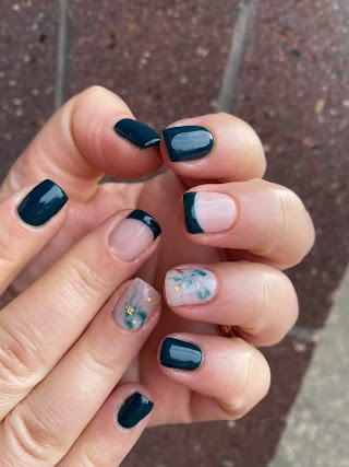 Any Mihaylova - Nail Artist