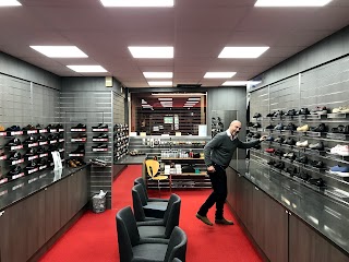 Gold’s Menswear Specialist’s In Menswear Clothing And Shoes