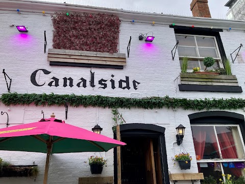 Canalside Bar